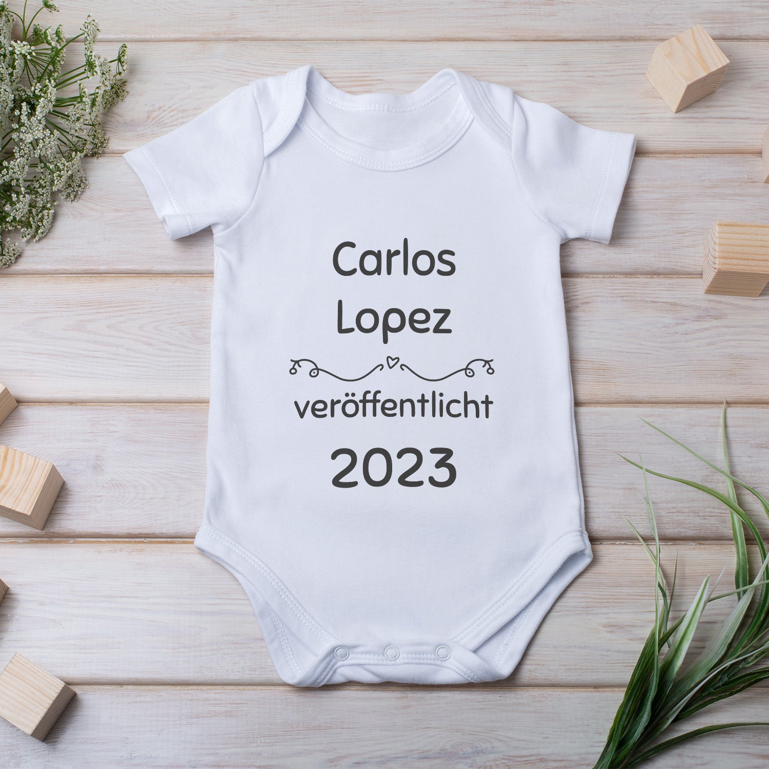 Personalisierter Baby Body Strampler Mit Name Und Geburtsdatum