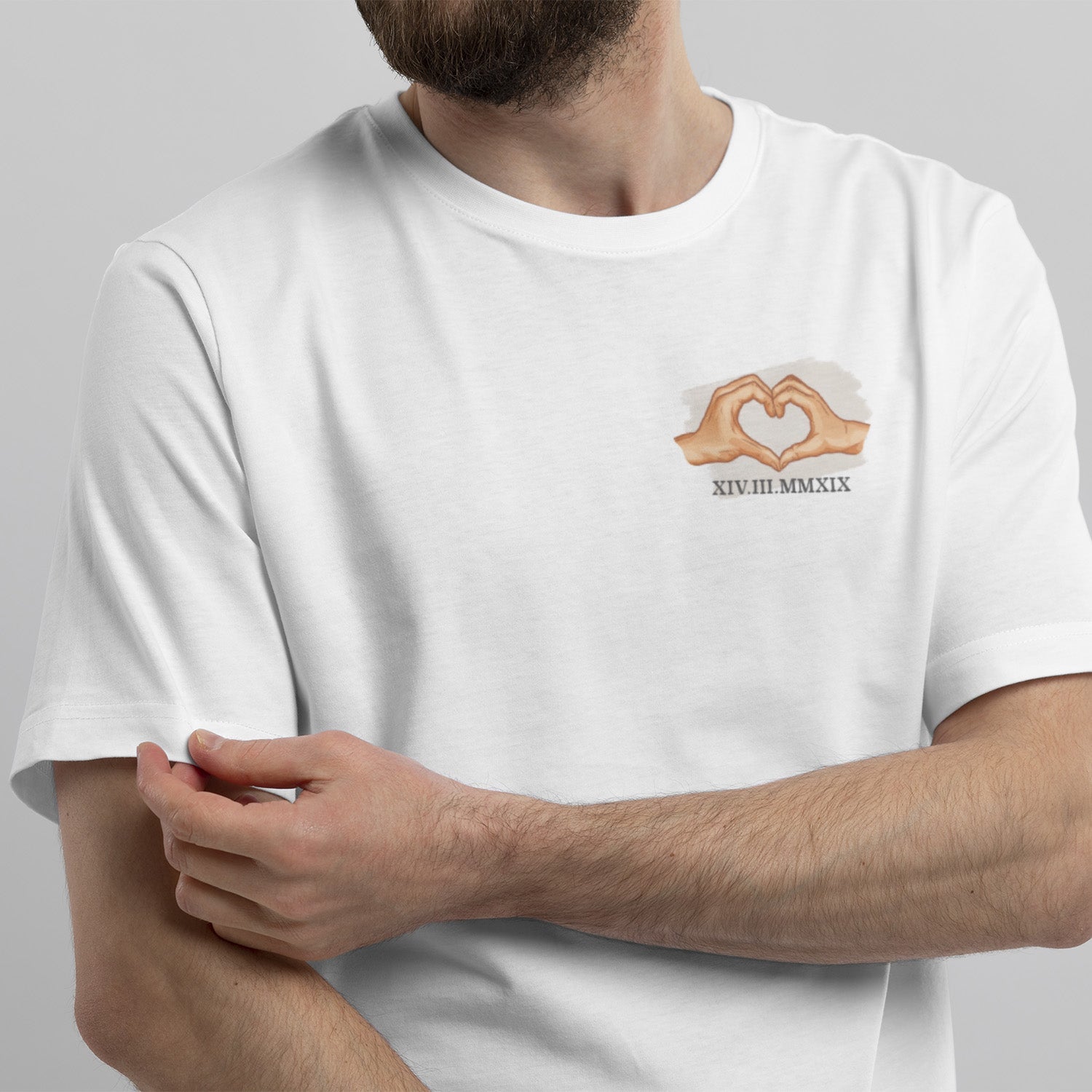 Personalisiertes T-Shirt Herz Mit Datum Römische Ziffern